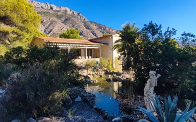 Villa med vakker fjellutsikt i Altea La Vella